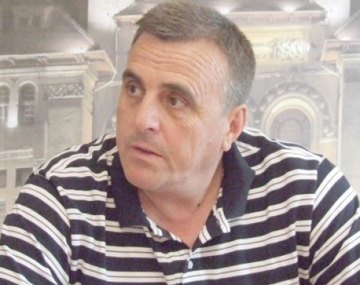 Iorguş petrece 8 Martie alături de educatoare